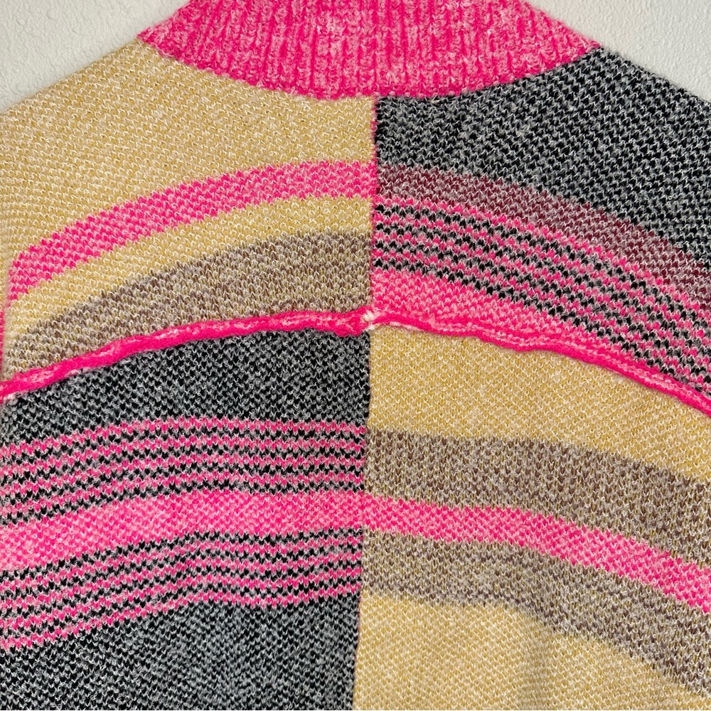 Mazik Pink and Gray Women's Cardigan - Picture 10 of 11